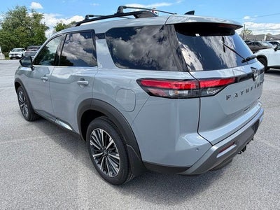 2026 Nissan Pathfinder Platinum CARGO PACKAGE