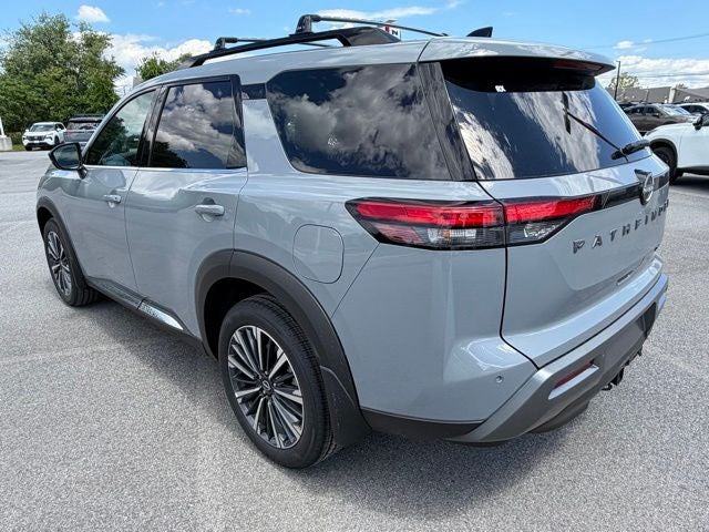 2026 Nissan Pathfinder Platinum CARGO PACKAGE
