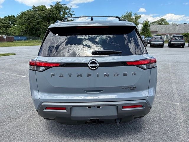 2026 Nissan Pathfinder Platinum CARGO PACKAGE