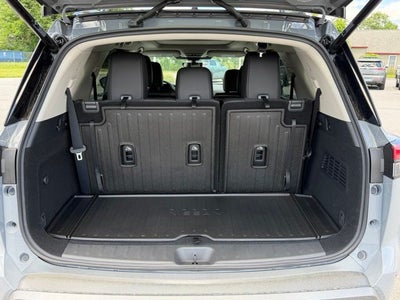 2026 Nissan Pathfinder Platinum CARGO PACKAGE