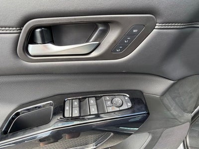 2026 Nissan Pathfinder Platinum CARGO PACKAGE