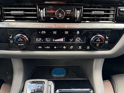 2026 Nissan Pathfinder Platinum CARGO PACKAGE