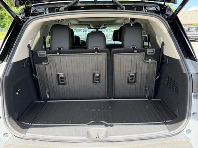2026 Nissan Pathfinder Platinum CARGO PACKAGE