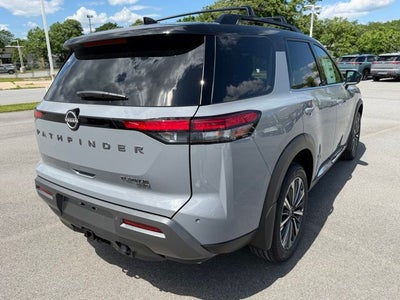 2026 Nissan Pathfinder Platinum CARGO PACKAGE