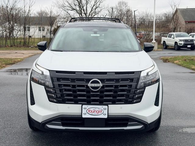 2026 Nissan Pathfinder Platinum CARGO PACKAGE