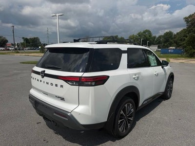 2026 Nissan Pathfinder Platinum