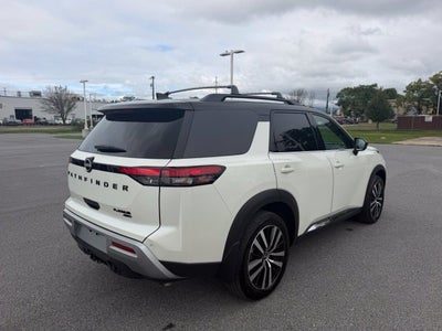 2024 Nissan Pathfinder Platinum