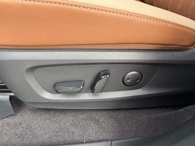 2026 Nissan Pathfinder Platinum CARGO, CAPTAIN CHAIRS PACKAGE
