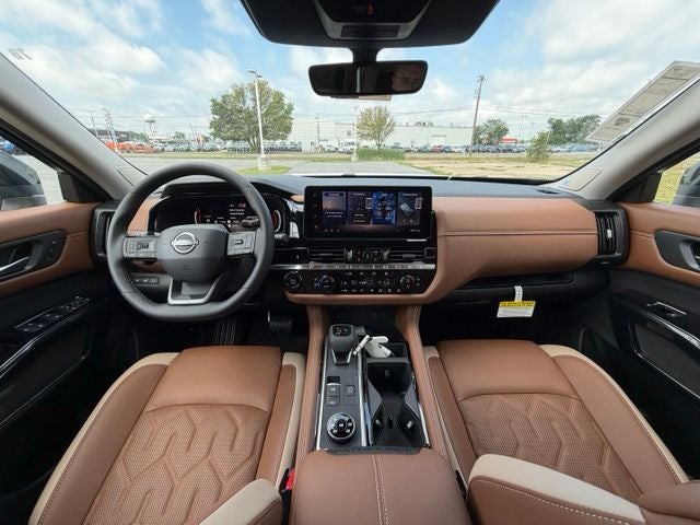 2026 Nissan Pathfinder Platinum CARGO, CAPTAIN CHAIRS PACKAGE