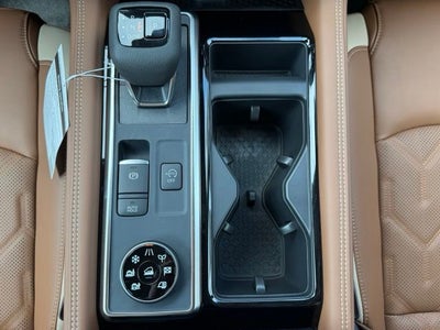 2026 Nissan Pathfinder Platinum CARGO, CAPTAIN CHAIRS PACKAGE