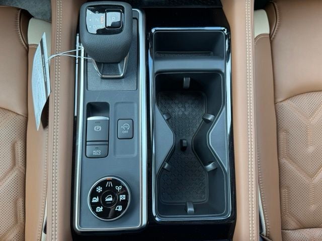 2026 Nissan Pathfinder Platinum CARGO, CAPTAIN CHAIRS PACKAGE