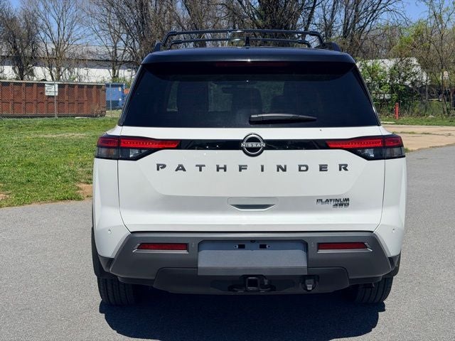 2026 Nissan Pathfinder Platinum