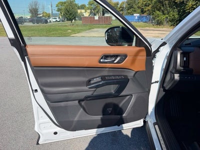 2026 Nissan Pathfinder Platinum