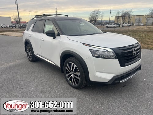 2025 Nissan Pathfinder Platinum
