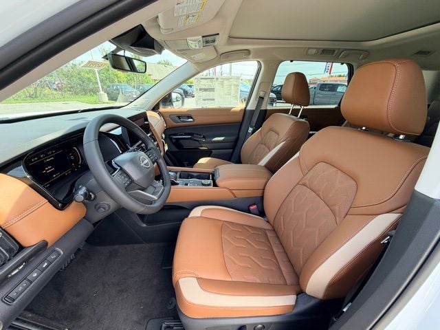 2026 Nissan Pathfinder Platinum CAPTAIN CHAIRS, CARGO PACKAGE