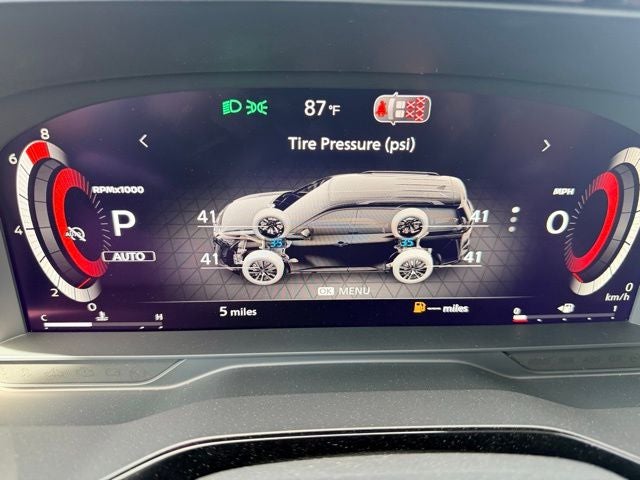 2026 Nissan Pathfinder Platinum CAPTAIN CHAIRS, CARGO PACKAGE