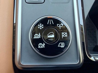 2026 Nissan Pathfinder Platinum CAPTAIN CHAIRS, CARGO PACKAGE