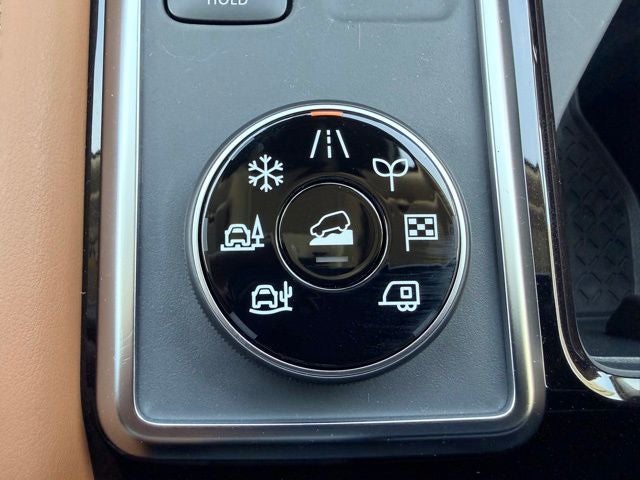 2026 Nissan Pathfinder Platinum CAPTAIN CHAIRS, CARGO PACKAGE