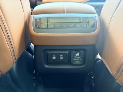 2026 Nissan Pathfinder Platinum CAPTAIN CHAIRS, CARGO PACKAGE