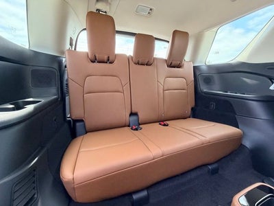 2026 Nissan Pathfinder Platinum CAPTAIN CHAIRS, CARGO PACKAGE