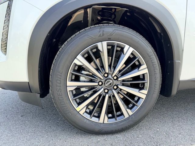 2026 Nissan Pathfinder Platinum CAPTAIN CHAIRS, CARGO PACKAGE