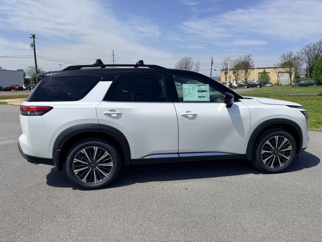 2026 Nissan Pathfinder Platinum CAPTAIN CHAIRS, CARGO PACKAGE