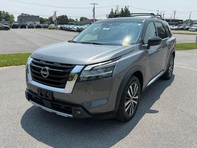 2022 Nissan Pathfinder Platinum