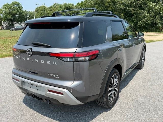 2022 Nissan Pathfinder Platinum