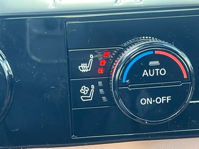 2026 Nissan Pathfinder Platinum CAPTAIN CHAIRS, CARGO PACKAGE