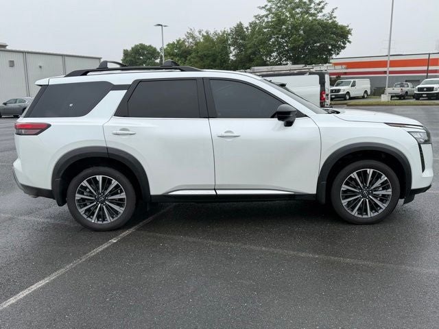 2026 Nissan Pathfinder Platinum CAPTAIN CHAIRS