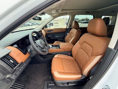 2026 Nissan Pathfinder Platinum CAPTAIN CHAIRS, CARGO PACKAGE