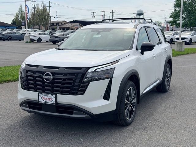 2026 Nissan Pathfinder Platinum CAPTAIN CHAIRS, CARGO PACKAGE