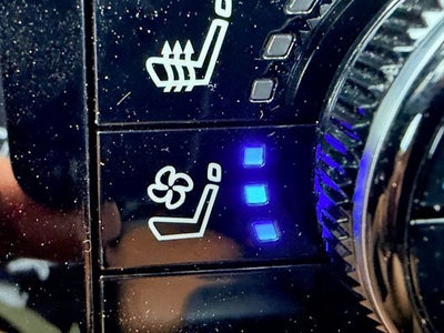 2026 Nissan Pathfinder Platinum CAPTAIN CHAIRS, CARGO PACKAGE