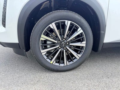 2026 Nissan Pathfinder Platinum CAPTAIN CHAIRS, CARGO PACKAGE