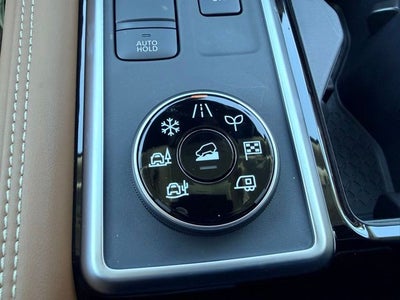 2026 Nissan Pathfinder Platinum CAPTAIN CHAIRS, CARGO PACKAGE