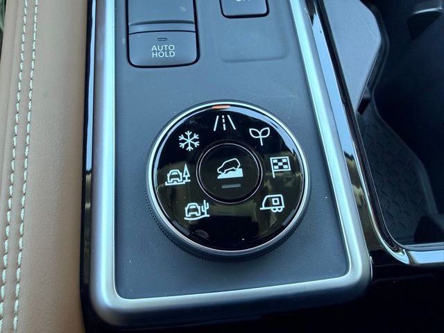 2026 Nissan Pathfinder Platinum CAPTAIN CHAIRS, CARGO PACKAGE