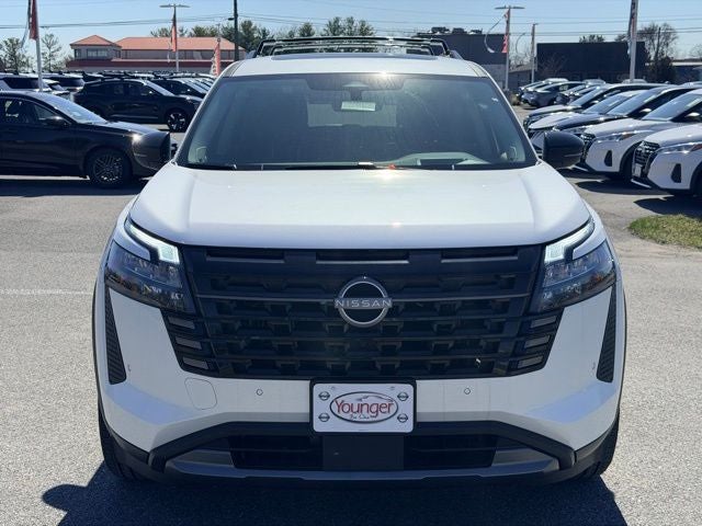 2026 Nissan Pathfinder Platinum CAPTAIN CHAIRS, CARGO PACKAGE