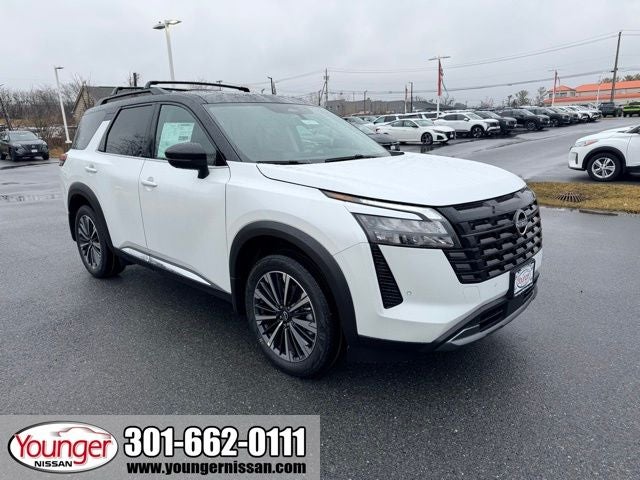 2026 Nissan Pathfinder Platinum CAPTAIN CHAIRS, CARGO PACKAGE