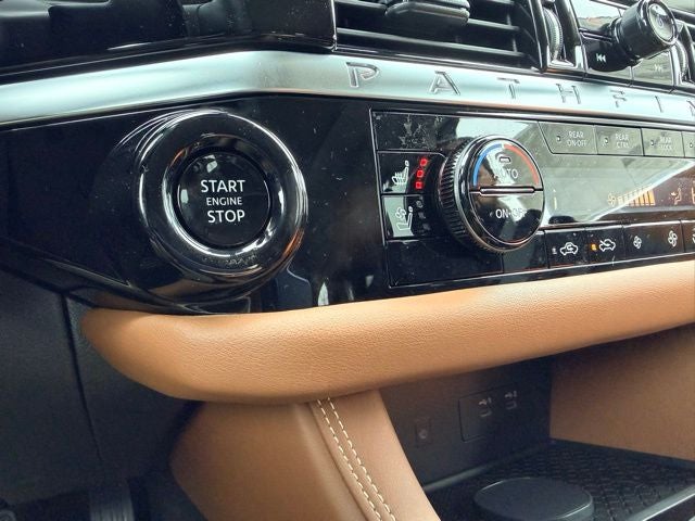 2026 Nissan Pathfinder Platinum CAPTAIN CHAIRS, CARGO PACKAGE