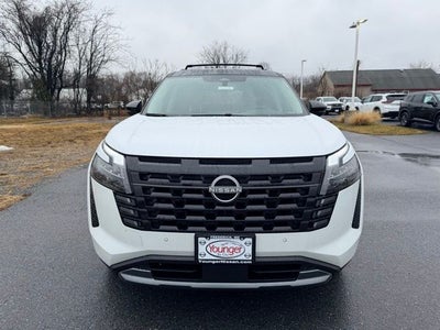 2026 Nissan Pathfinder Platinum CAPTAIN CHAIRS, CARGO PACKAGE