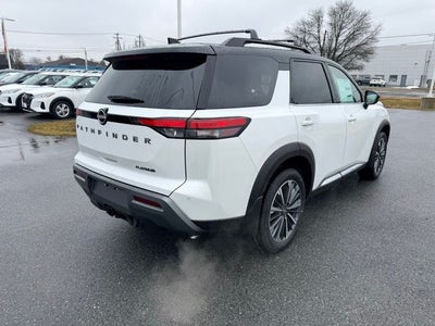 2026 Nissan Pathfinder Platinum CAPTAIN CHAIRS, CARGO PACKAGE