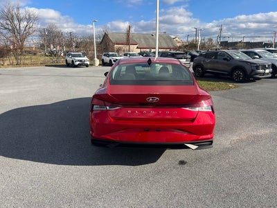 2022 Hyundai Elantra SEL