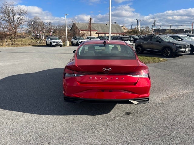 2022 Hyundai Elantra SEL