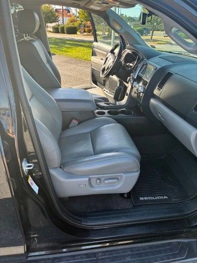 2020 Toyota Sequoia SR5 5.7L