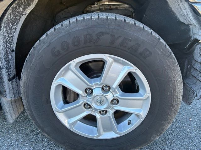 2020 Toyota Sequoia SR5 5.7L