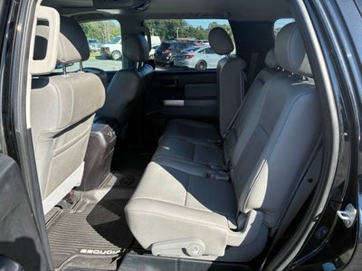 2020 Toyota Sequoia SR5 5.7L