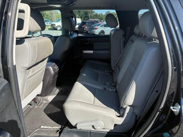 2020 Toyota Sequoia SR5 5.7L
