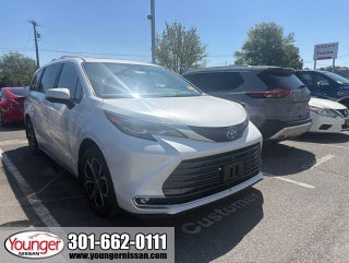 2025 Toyota Sienna Platinum 7 Passenger