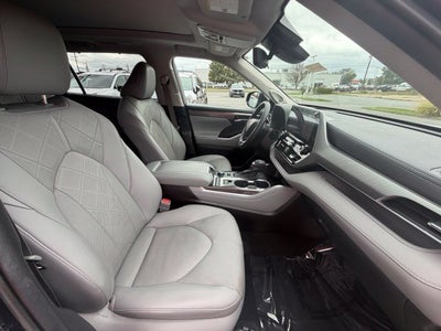 2020 Toyota Highlander Platinum