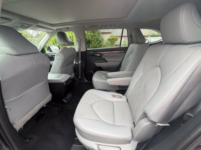 2020 Toyota Highlander Platinum